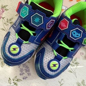 Infant boy pjmasks sneakers 6 size light shoes new